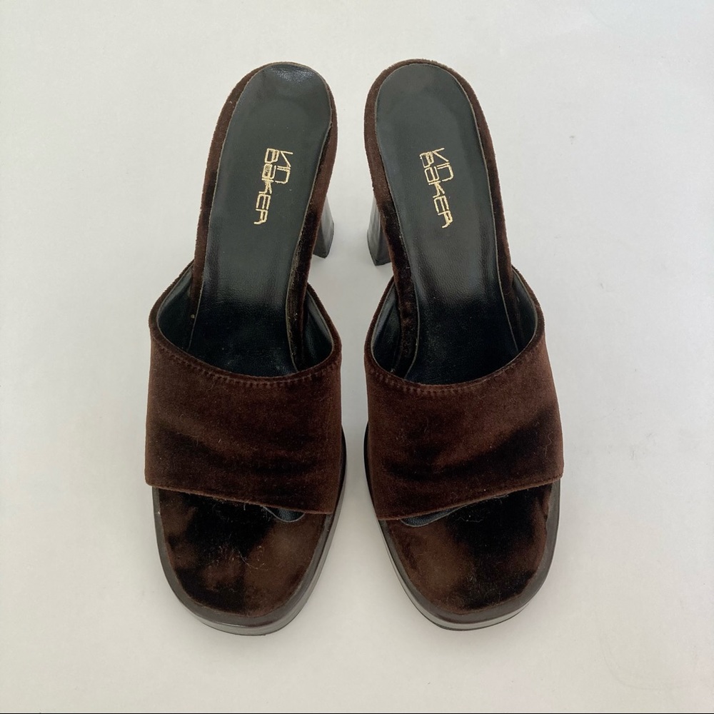 Vintage 90’s Chocolate Brown🤎Velvet Heels - Picture 3 of 6